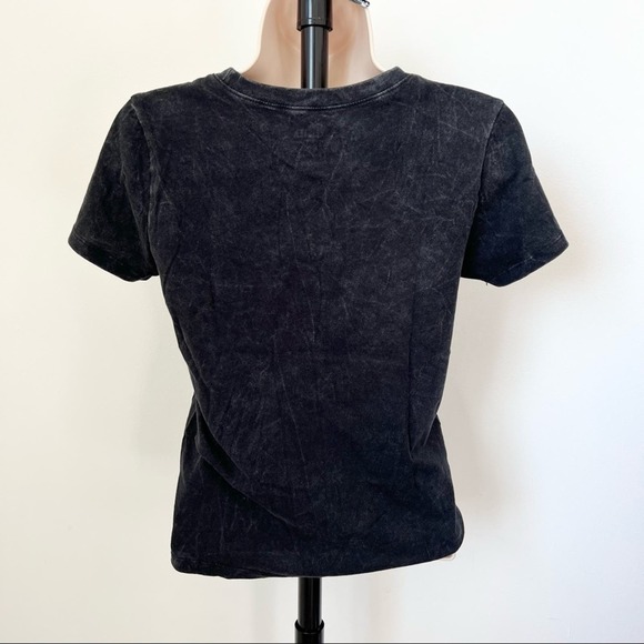 Hollister Butterfly Baby Tee Embroidered T Shirt Short Sleeve Top Faded Black XS - Picture 6 of 7